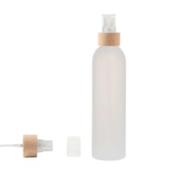 Botella 250 ml HDPE Traslúcido con Vaporizador Traslúcido Funda de Madera (24/410) - Botellas HDPE